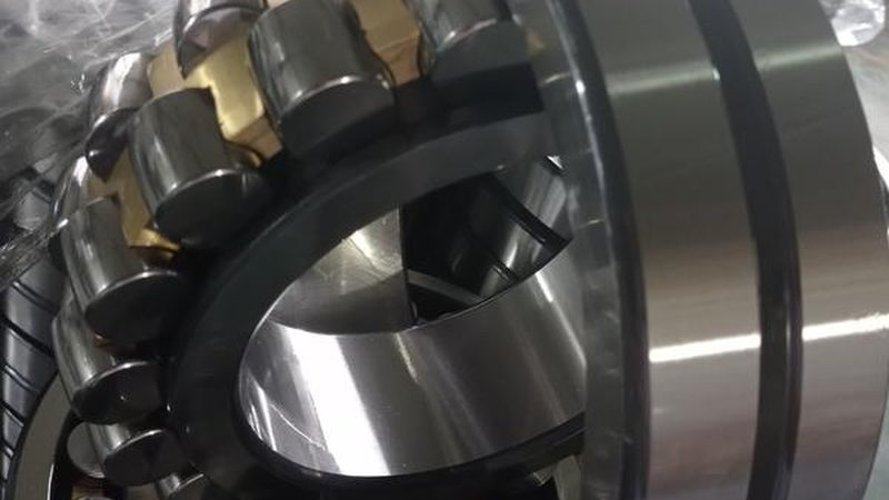 直线导轨批发价格与性能并非成正比。一些价格较低的直线导轨可能存在以下问题：